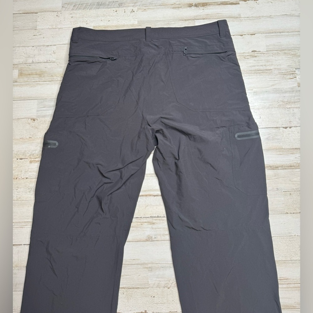 L.L Bean Pants Mens Sz 38x29 Black Nylon Cresta Hiking Water Resistant - Picture 8 of 10